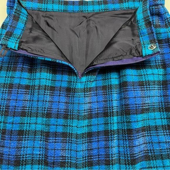 Laurel by ESCADA Plaid Blue Wool 2 Piece Skirt Suit Size 38 - Picture 15 of 16